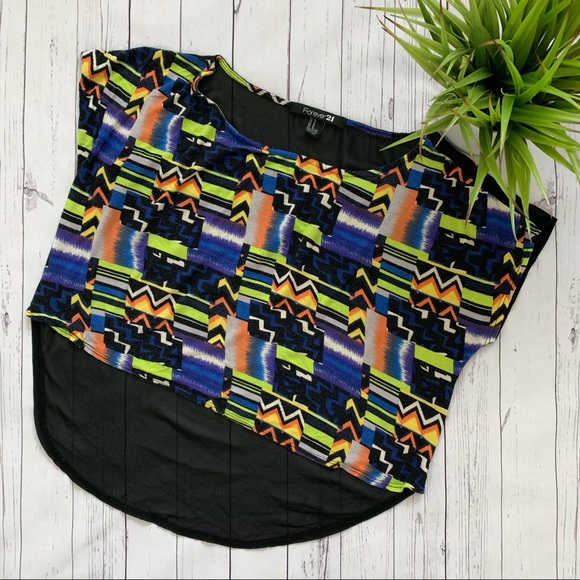 Forever 21 Tops - 🌹 FOREVER 21 (M) Ethic Print High&Low Top